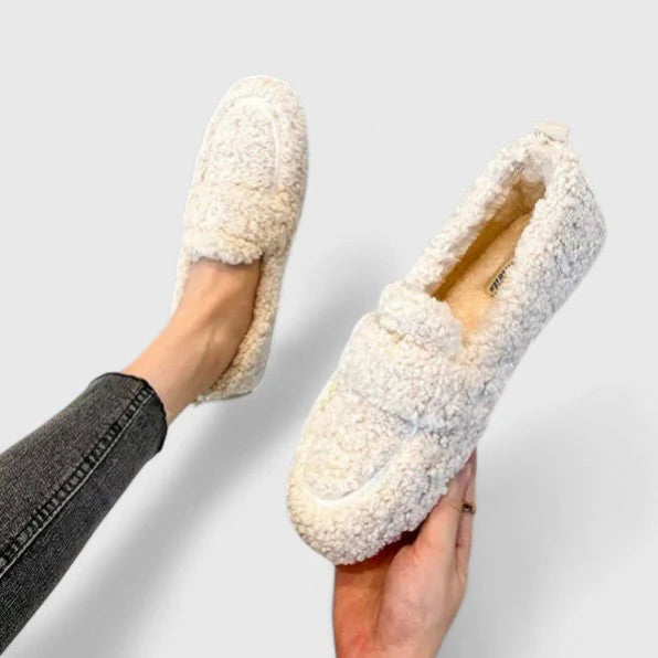 USHA™ Luxe Lamswollen Mocassins